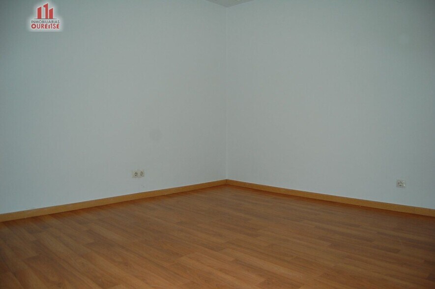 Office in Ourense, Orense for lease - Building Photo - Image 2 of 5