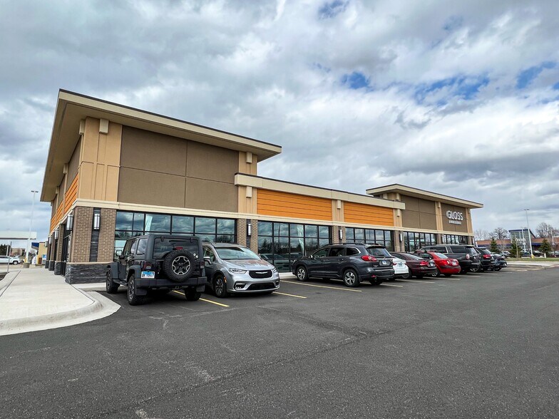 1998 McFarland Rd, Rockford, IL 61107 Retail for Lease