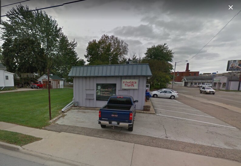 12011203 E Oakland Ave, Bloomington, IL 61701