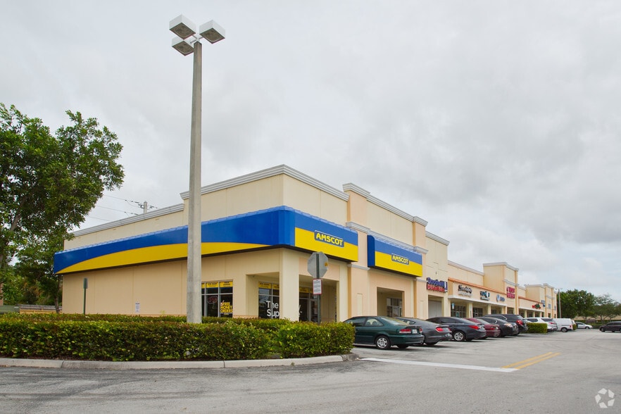 14401-14491 SW 42nd St, Miami, FL for lease - Primary Photo - Image 1 of 3