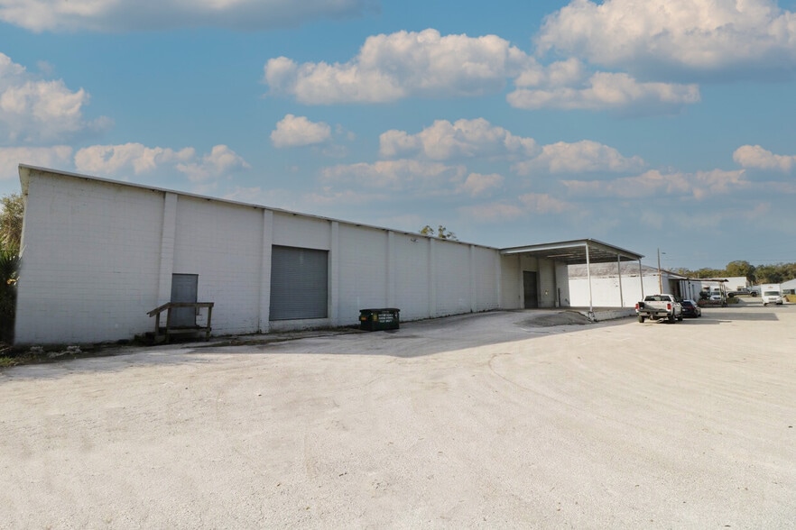 210 NW 13th St, Ocala, FL for lease - Building Photo - Image 2 of 3