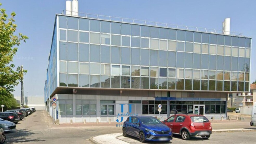 Retail in Mérignac for lease - Building Photo - Image 1 of 1