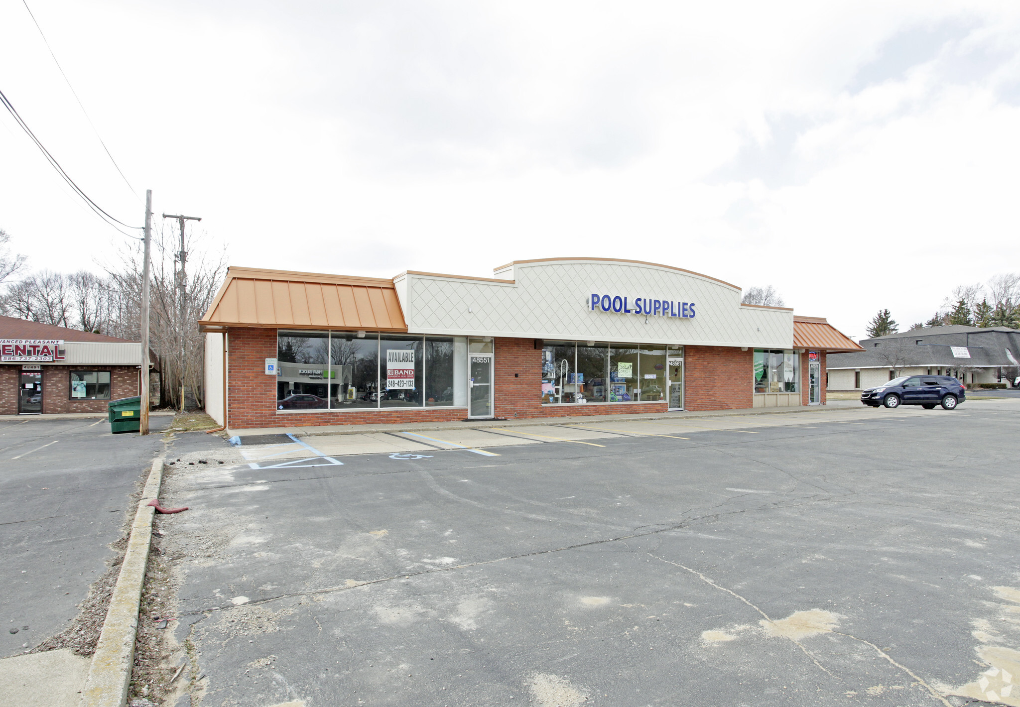 48551-48571 Van Dyke Ave, Shelby Township, MI for lease Primary Photo- Image 1 of 4