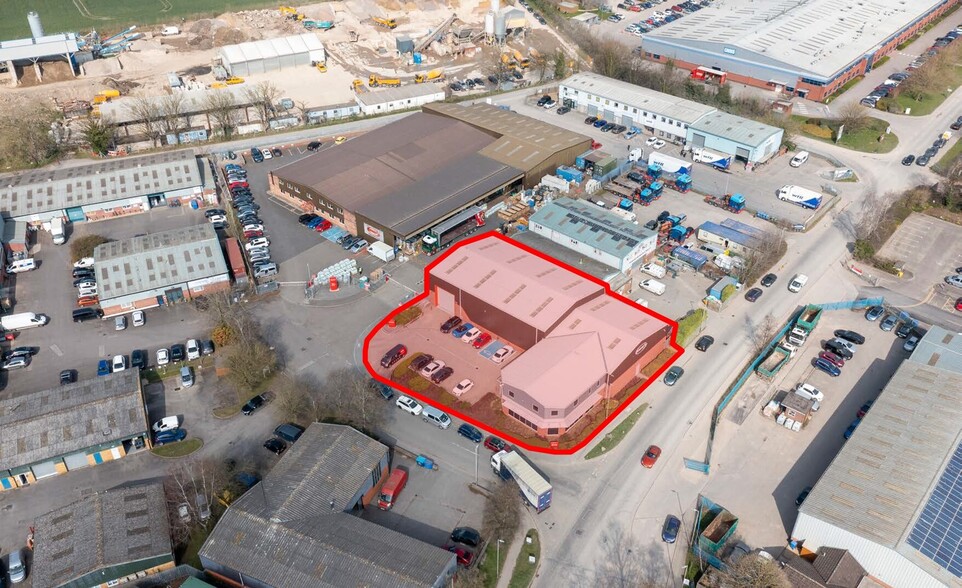 8A Hopton Industrial Estate, Devizes for sale - Primary Photo - Image 1 of 6