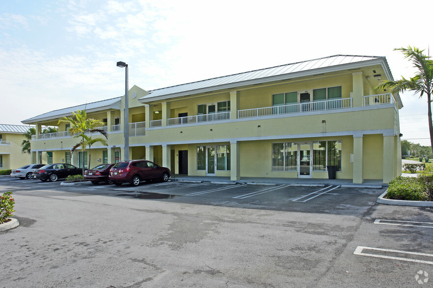 9580 SW 107th Ave, Miami, FL for sale - Primary Photo - Image 1 of 1