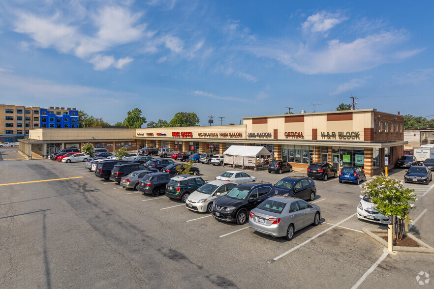 10504-10540 Connecticut Ave, Kensington, MD for lease - Building Photo - Image 2 of 3