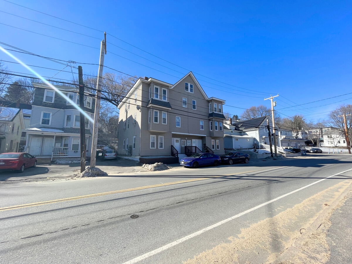 465473 Water St, Fitchburg, MA 01420