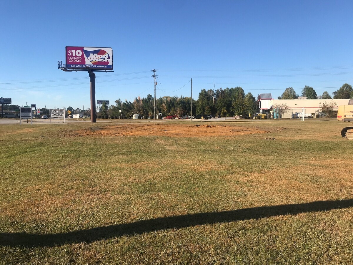 1533 McIver, Darlington, SC 29532