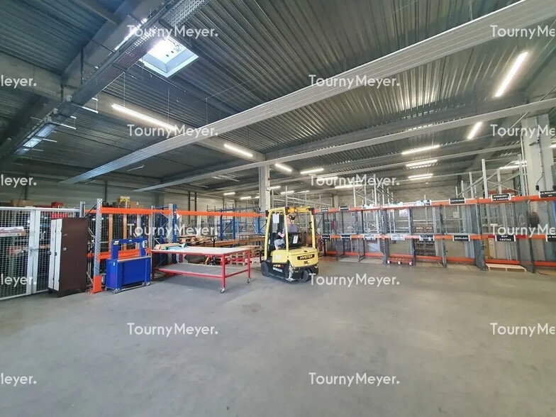 Office in Bordeaux for lease - Interior Photo - Image 3 of 7