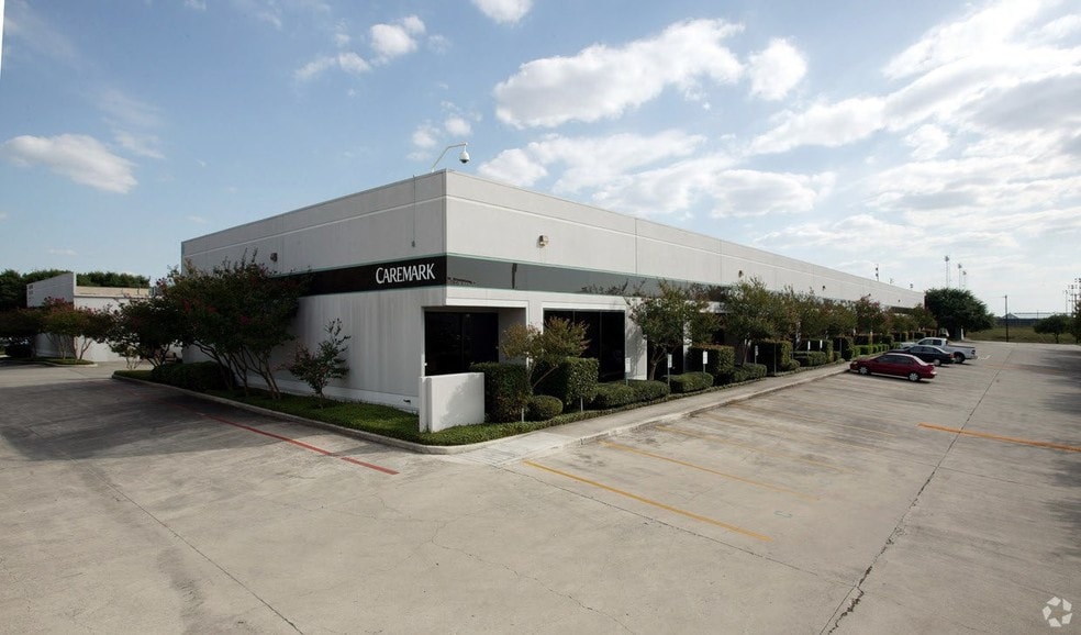 1753 Grandstand Dr, San Antonio, TX for lease - Building Photo - Image 1 of 9