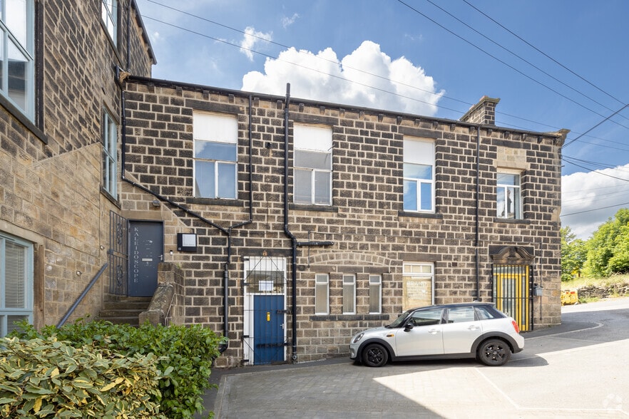 Low Green, Leeds for sale - Building Photo - Image 1 of 1