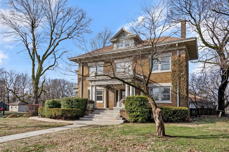 1201 E Walnut St, Springfield, MO for sale - Building Photo - Image 3 of 58