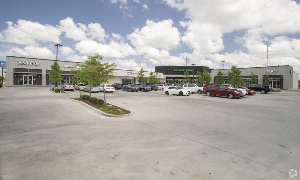 4242 Chef Menteur Hwy, New Orleans, LA for lease - Primary Photo - Image 1 of 3