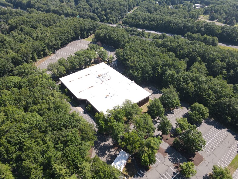 101 Munson St, Greenfield, MA for lease - Aerial - Image 2 of 25