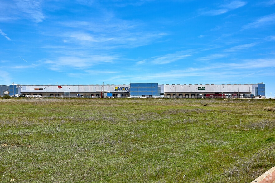 Calle del Parque Logístico, 1 B, Carmona, Sevilla for lease - Building Photo - Image 2 of 11