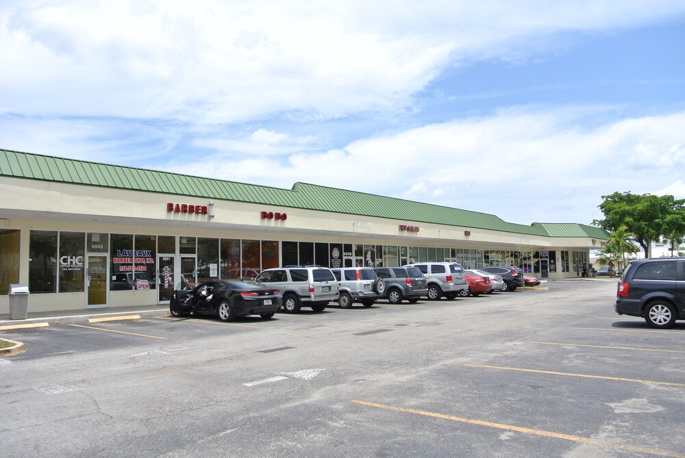 6811-6969 Sunset Strip, Sunrise, FL 33313 - Gold Coast Plaza | LoopNet