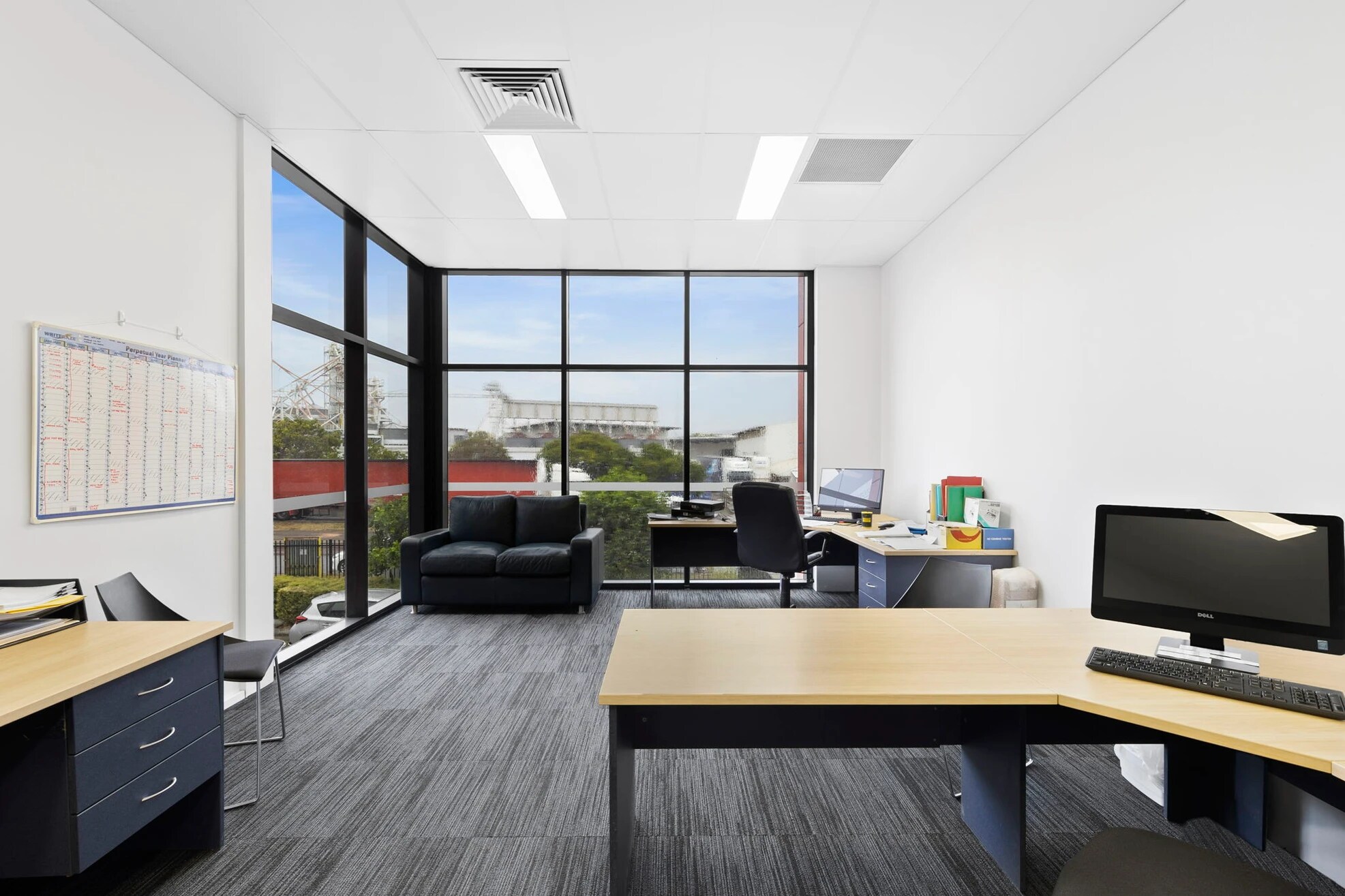 300 Lavarack Ave, Pinkenba for lease Interior Photo- Image 1 of 8