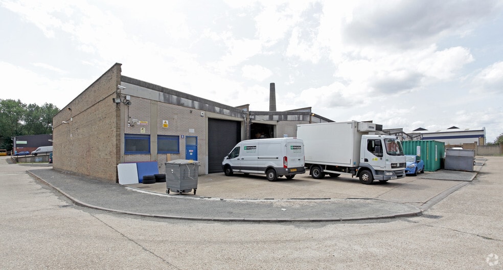 Woolwich Church St, London for lease - Building Photo - Image 1 of 7