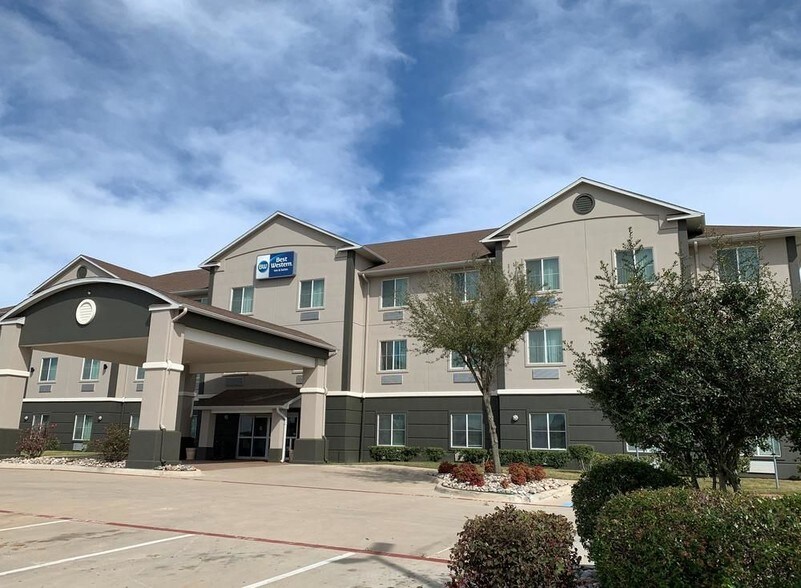 100 Fm 147, Marlin, TX 76661