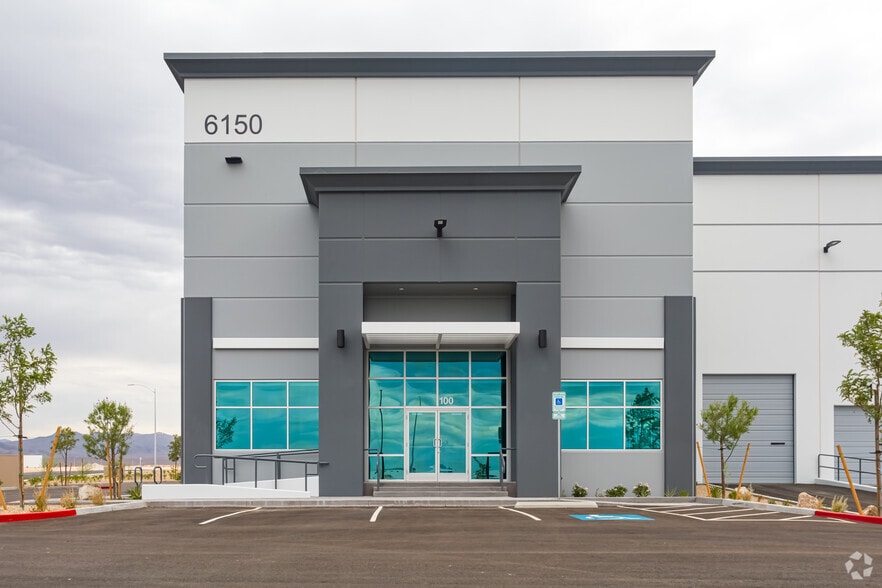 6150 E Tropical Pky, Las Vegas, NV for lease - Building Photo - Image 3 of 5