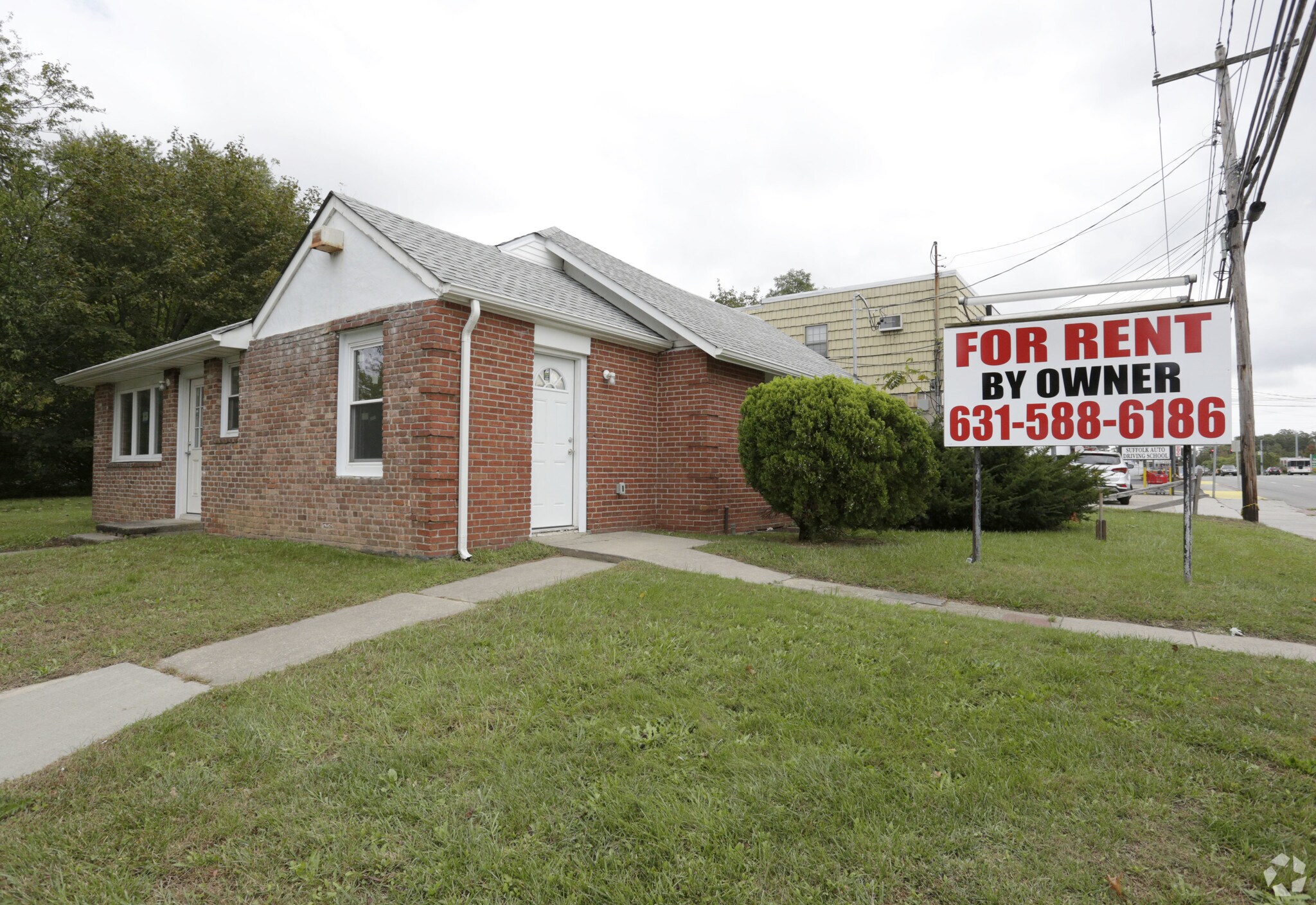 2695 Middle Country Rd, Lake Grove, NY for sale Primary Photo- Image 1 of 1
