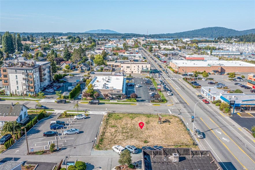 1808 Commercial Ave, Anacortes, WA for sale - Aerial - Image 3 of 6