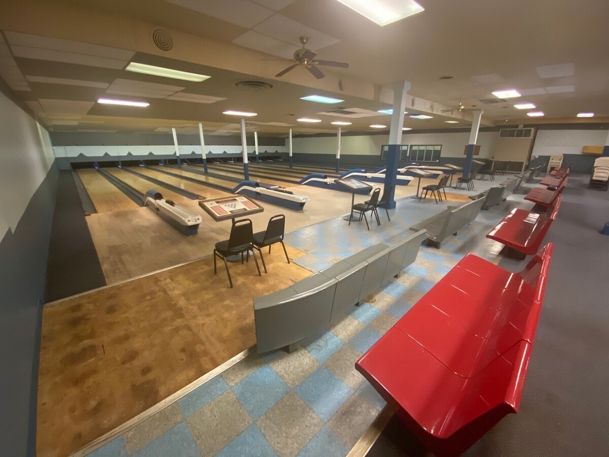 1465 Barnum Ave, Stratford, CT 06614