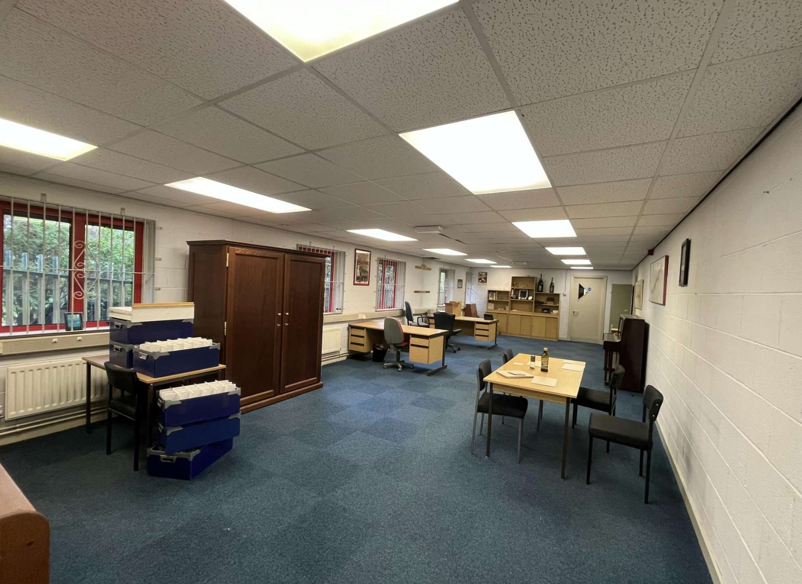 Excalibur Way, Manchester for lease Interior Photo- Image 1 of 2