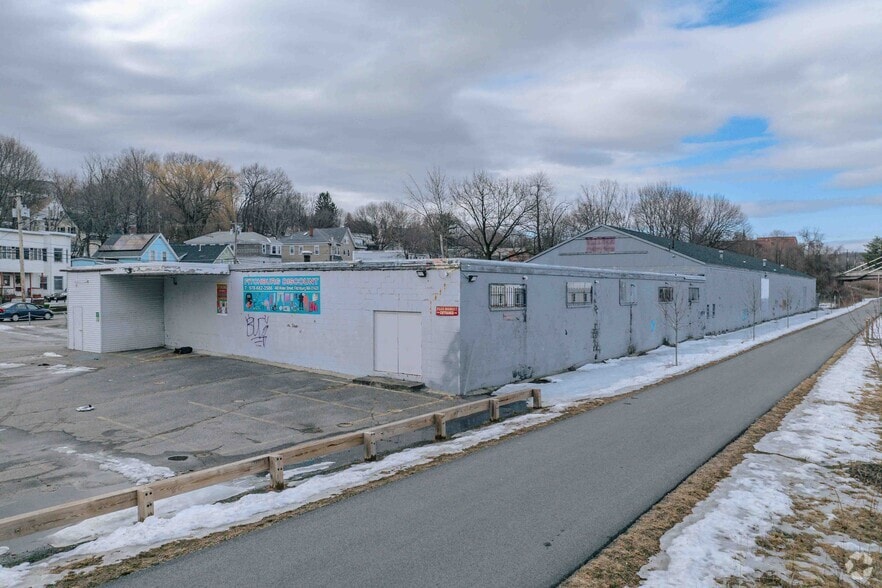 480 Water St, Fitchburg, MA for sale - Building Photo - Image 2 of 6