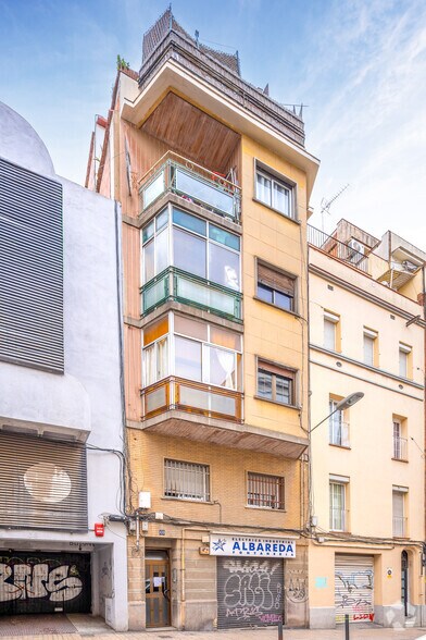 Multifamily in L'Hospitalet de Llobregat, Barcelona for sale - Primary Photo - Image 1 of 1