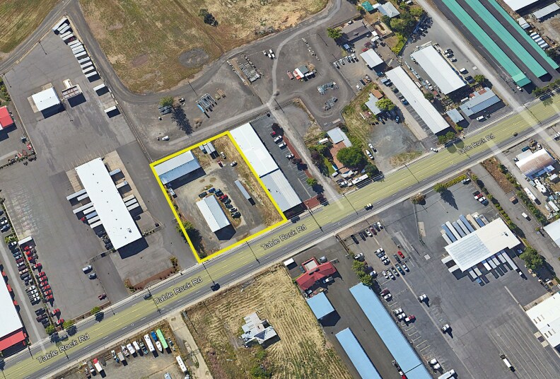 47124736 Table Rock Rd, Central Point, OR 97502