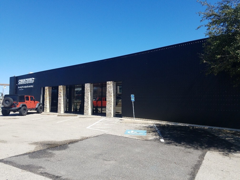 4500-4502 N Central Expy, Dallas, TX for sale Building Photo- Image 1 of 1