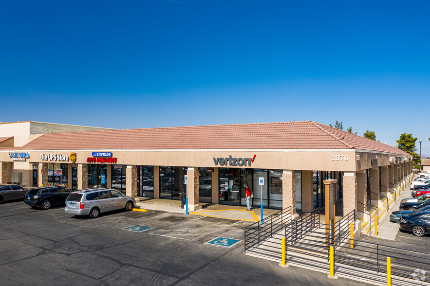 3810-3850 E Flamingo Rd, Las Vegas, NV for lease - Building Photo - Image 3 of 7