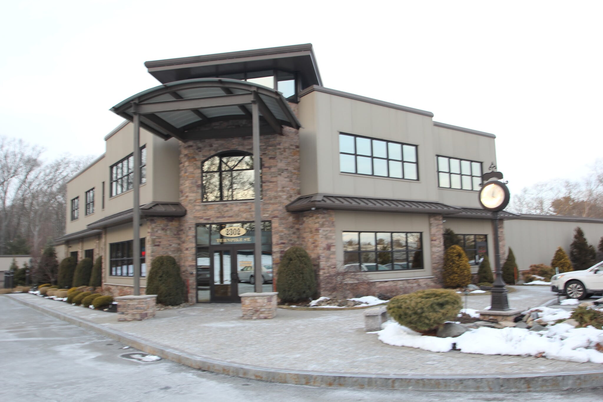 2302 Turnpike St, North Andover, MA for lease Building Photo- Image 1 of 51