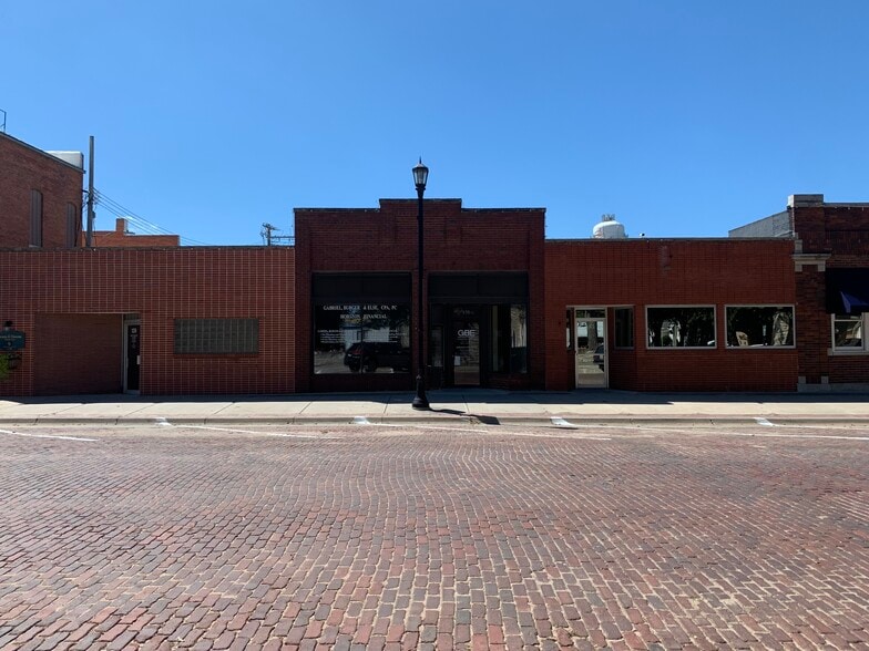 135 N 5th St, Seward, NE for lease - Building Photo - Image 3 of 4