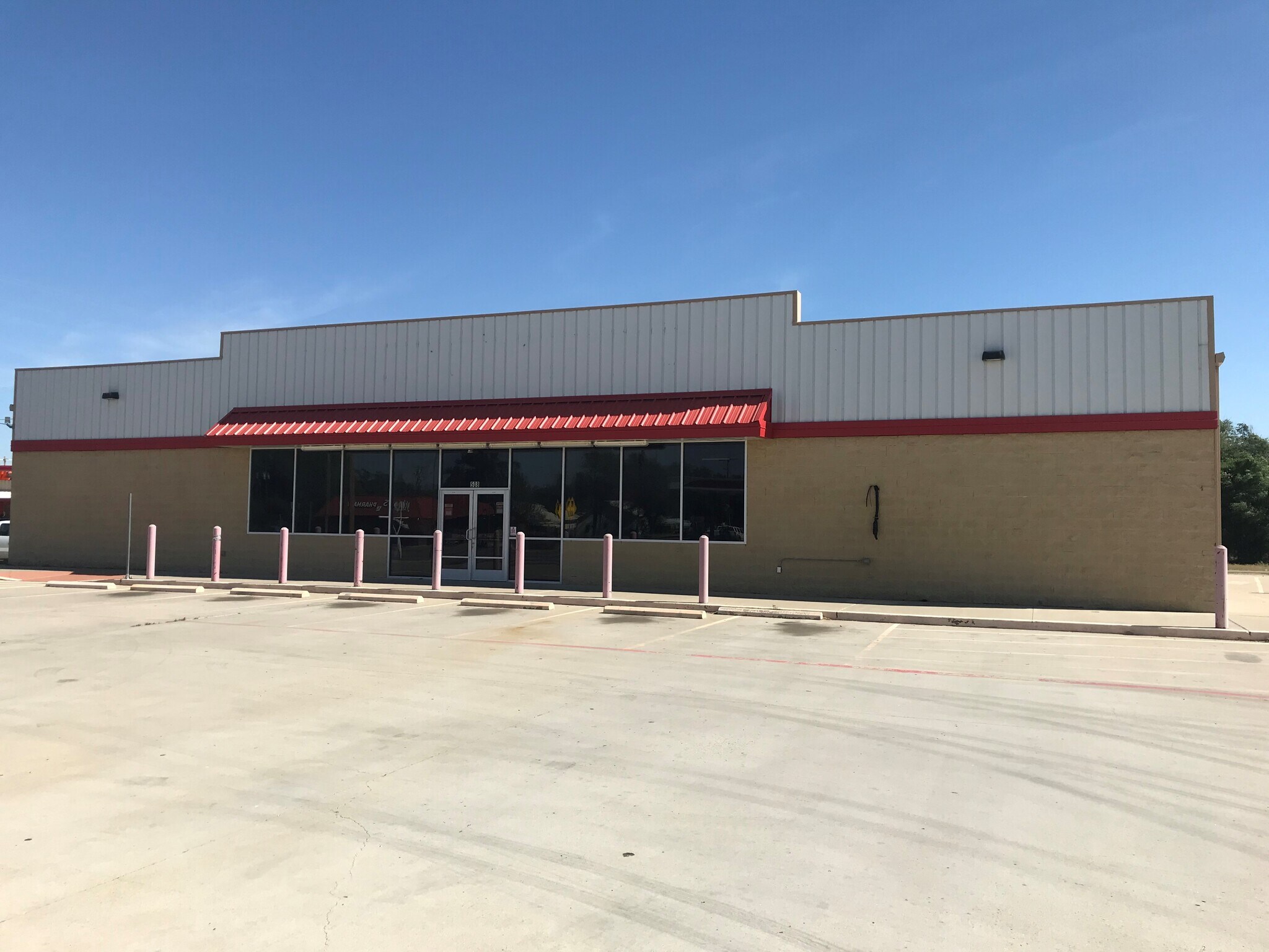 400 W 2nd St, Clarendon, TX for sale Building Photo- Image 1 of 1