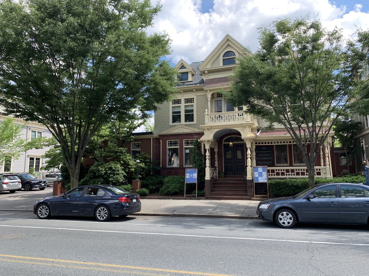 334 Broadway, Providence, RI 02909