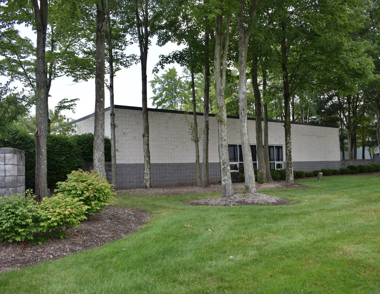 2398 E Enterprise Pky, Twinsburg, OH for sale - Building Photo - Image 1 of 9