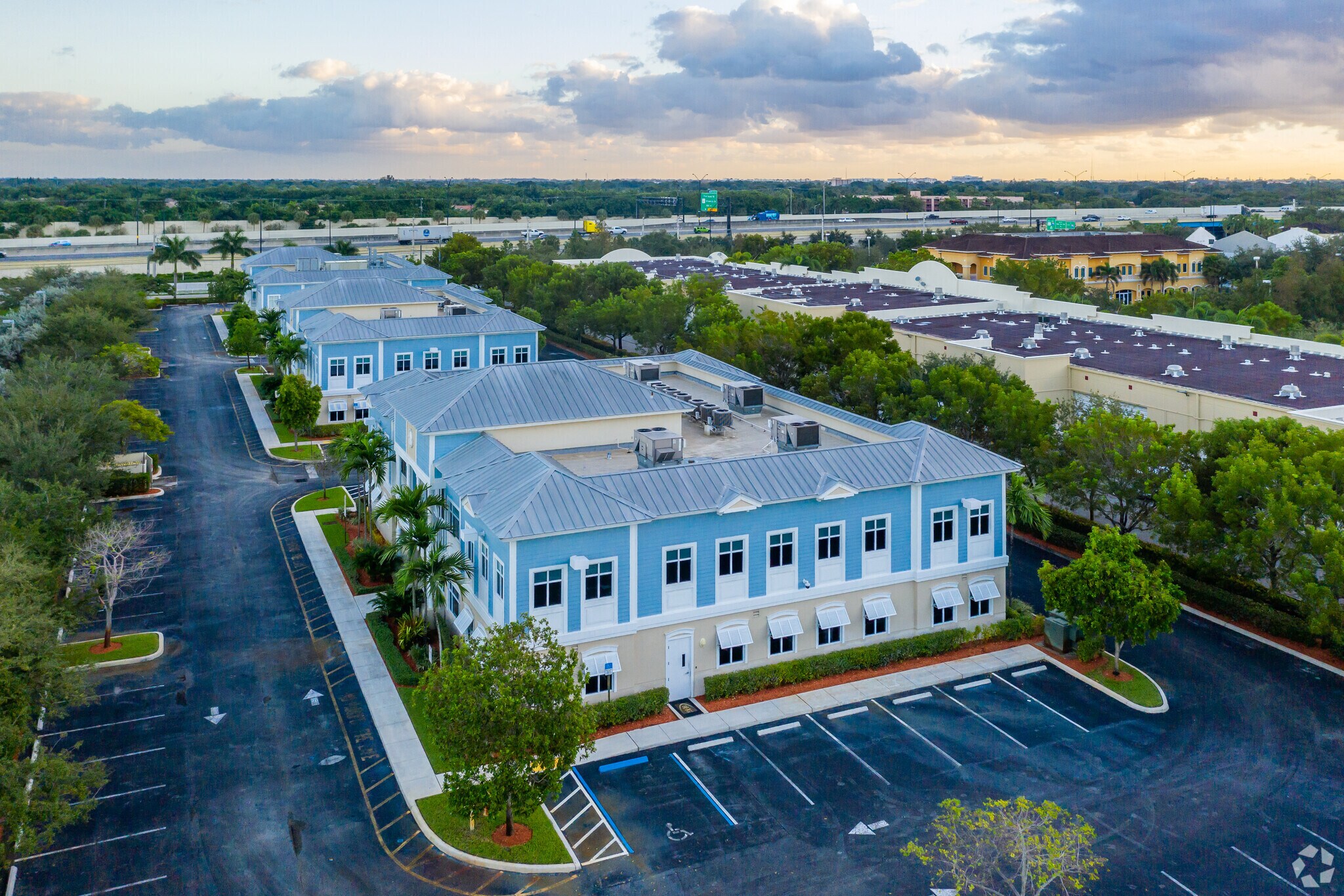 10230 W State Road 84, Davie, FL 33324 - 595 Park | LoopNet