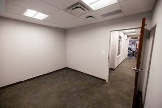 505 E Green St, Champaign, IL for lease Interior Photo- Image 2 of 21