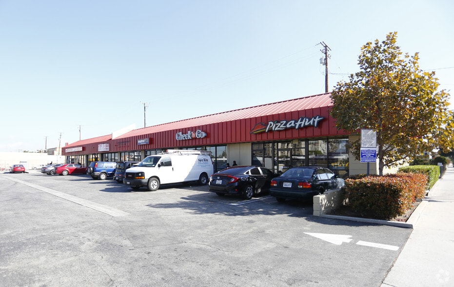 1700-1716 Long Beach Blvd, Long Beach, CA for lease - Building Photo - Image 3 of 3