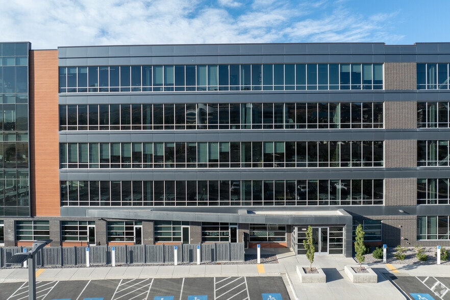 1550 W Digital Dr, Lehi, UT for lease - Building Photo - Image 2 of 5