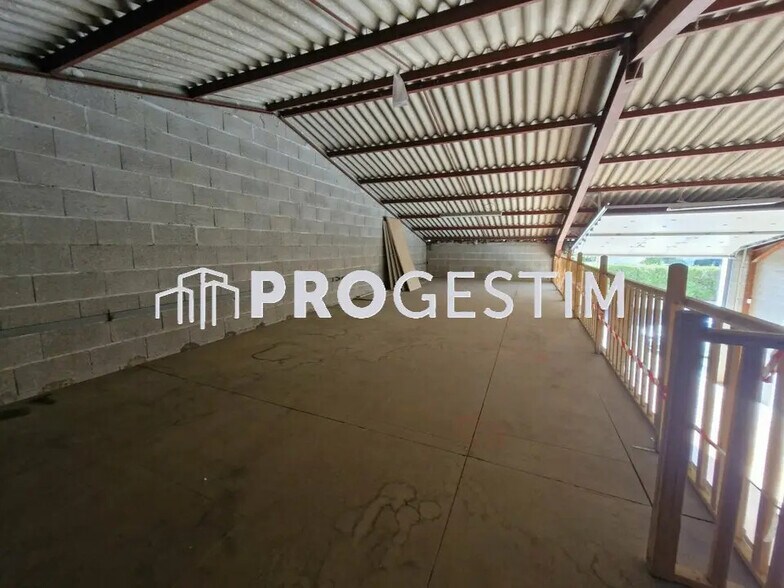 Flex in Chevigny-Saint-Sauveur for lease - Building Photo - Image 2 of 6