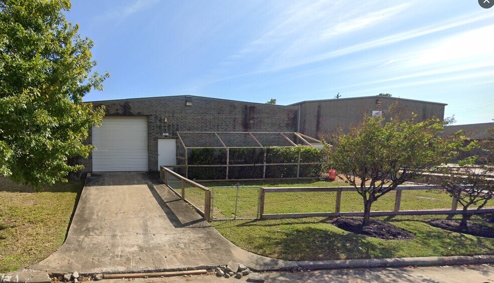 903 Bay Star Blvd, Webster, TX for lease - Building Photo - Image 2 of 4