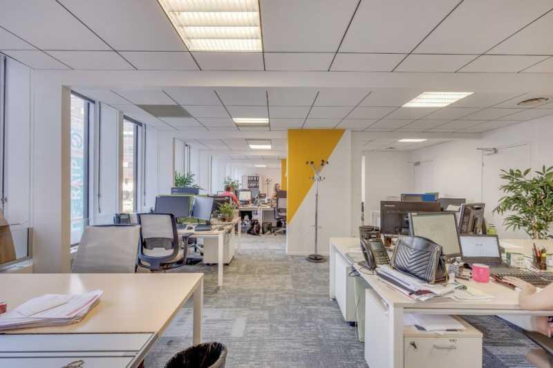 Office in Paris for lease - Interior Photo - Image 3 of 5