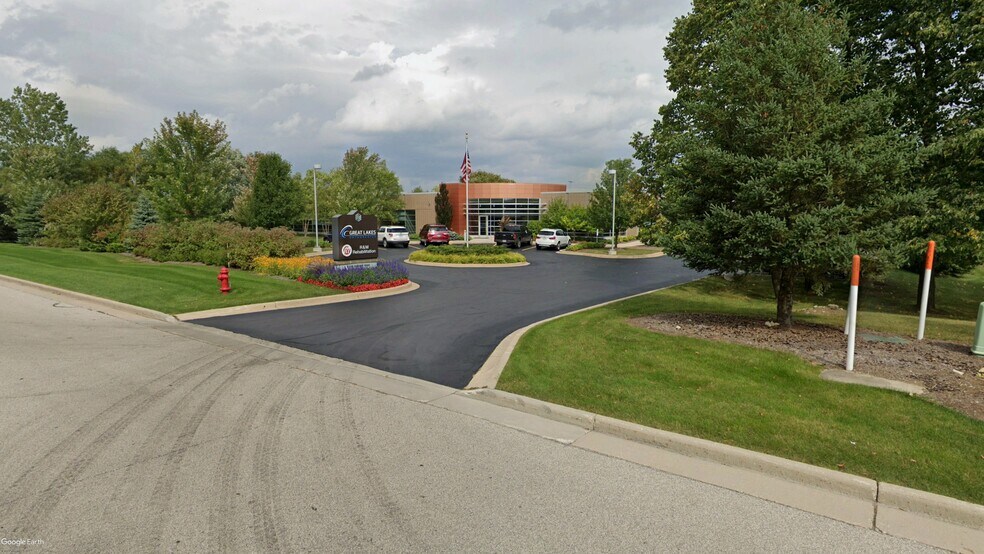 3330 Gateway Rd, Brookfield, WI for sale - Primary Photo - Image 1 of 1