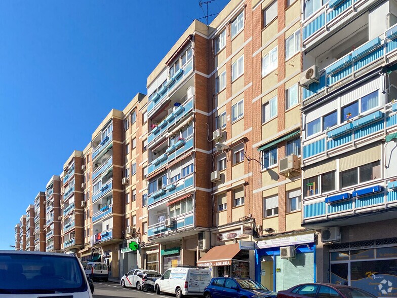 Multifamily in Madrid, Madrid for sale - Primary Photo - Image 1 of 1