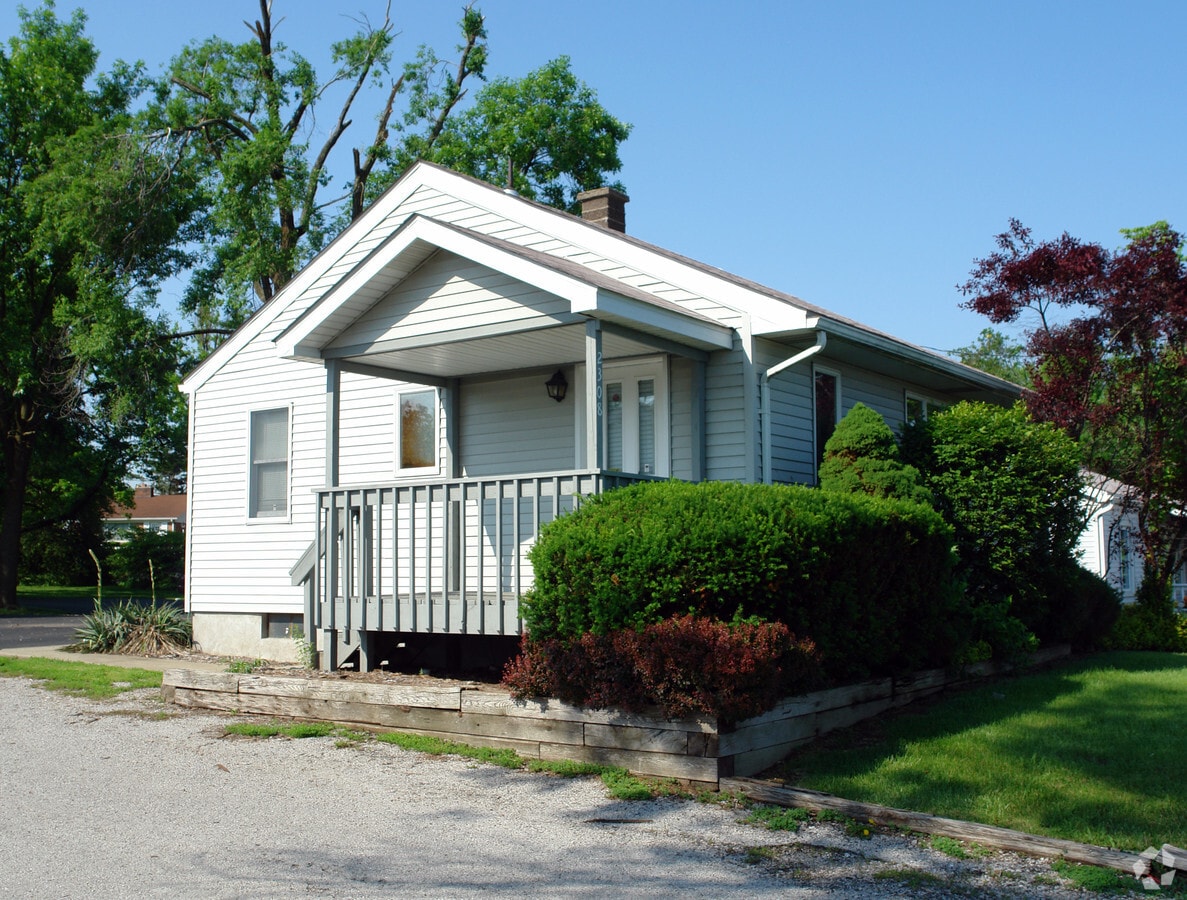 2308 Lebanon Ave, Belleville, IL 62221