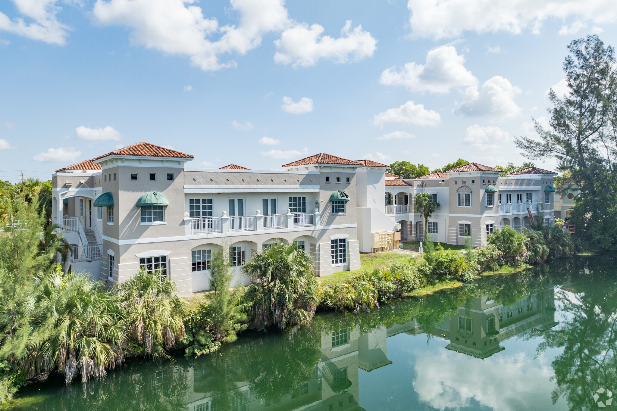 12940 SW 128th St, Miami, FL for lease Primary Photo- Image 1 of 5