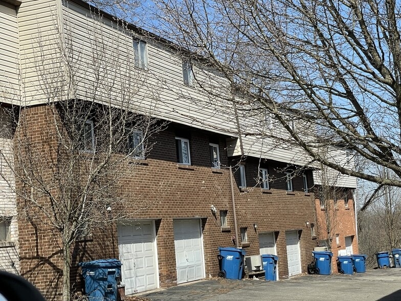 1567 Cathell Rd, Pittsburgh, PA for sale - Building Photo - Image 2 of 32
